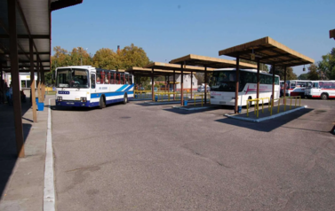Początek XXI wieku, jeszcze nic nie zwiastuje problem&oacute;w przewoźnika