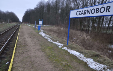 Wsp&oacute;łczesne zdjęcie przystanku kolejowego Czarnob&oacute;r