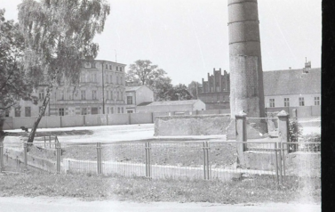 Plac Wolności i ZPT w latach 80. XX wieku, już po wyburzeniu zakładu