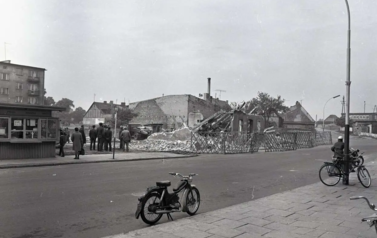 Rok 1973, rozbi&oacute;rka na ulicy Lipowej