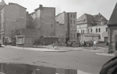 Rok 1973, rozbi&oacute;rka na ulicy Lipowej