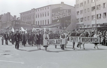 Pochody 1 Maja z załogą ZPW Szczecinek