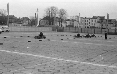Plac Nowotki, zawody gokart&oacute;w