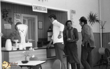 Wnętrze smażalni, lata 80