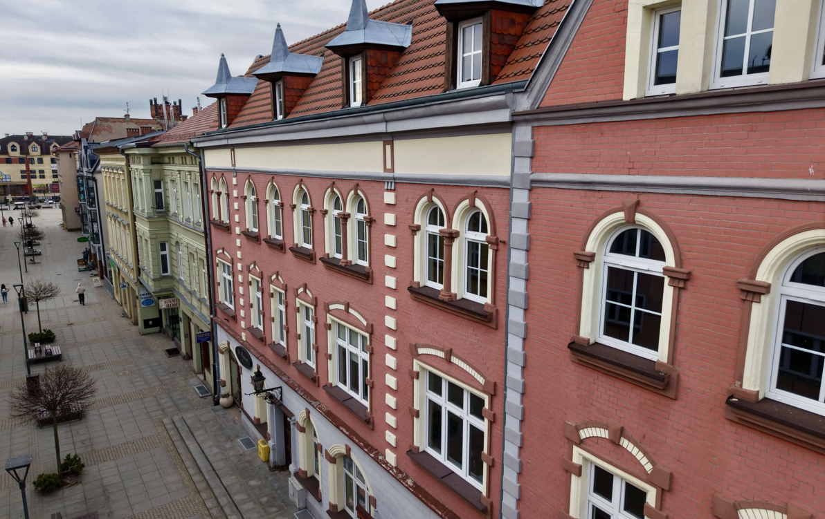 Zdjęcie do Dawny SzOK przy deptaku na sprzedaż &ndash; idealny pod hotel, biura lub apartamenty