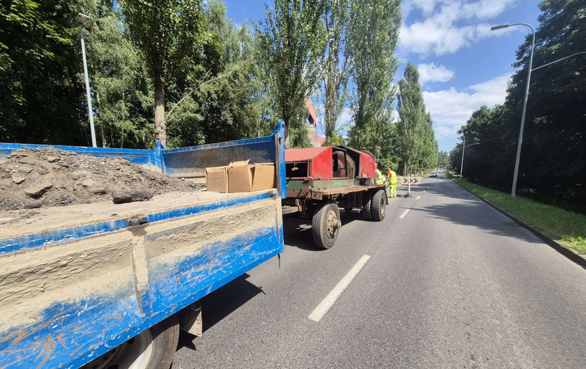 Zdjęcie do Studzienki i wpusty deszczowe do poprawienia. Kierowcy to odczują 