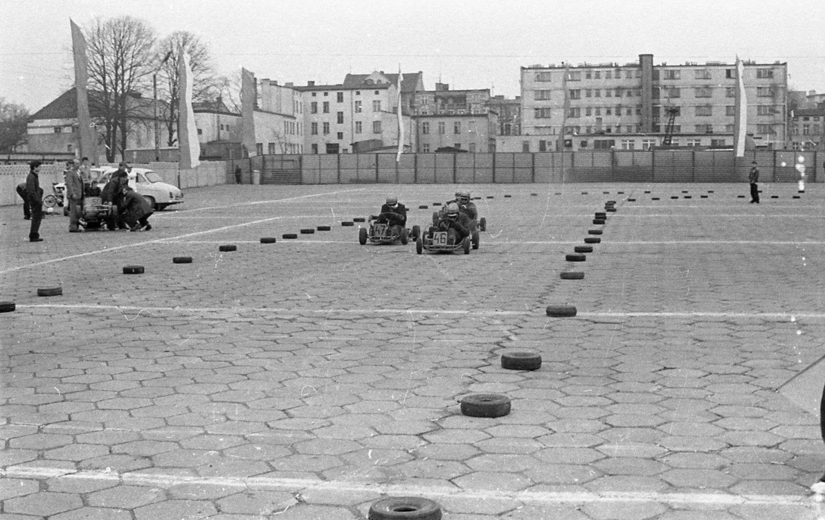 Zdjęcie do Gdy plac Kamińskiego miał inngo patrona. Pamiętacie jakiego?