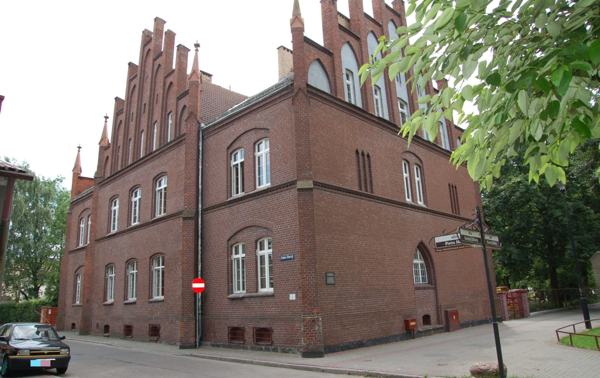 Zdjęcie do Zabytkowe przedszkole. Remont zacznie się od dachu 