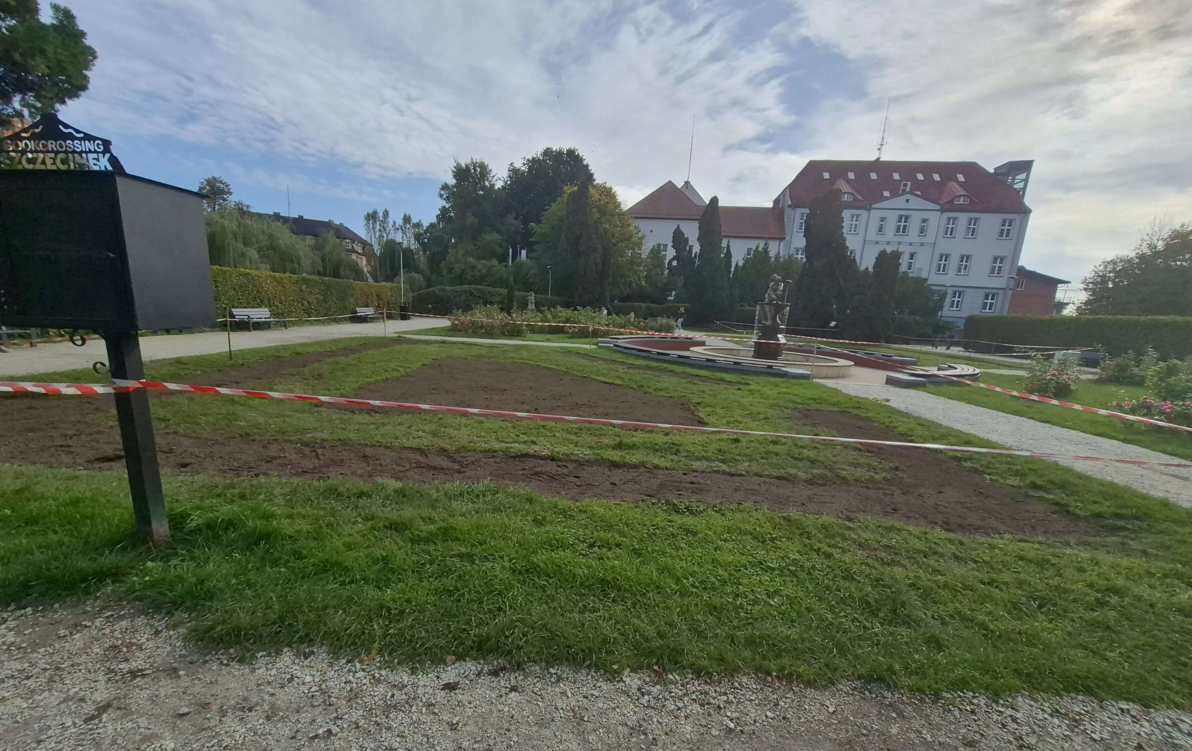 Zdjęcie do Ogr&oacute;d r&oacute;żany przechodzi metamorfozę. Będzie kolorowo i pachnąco