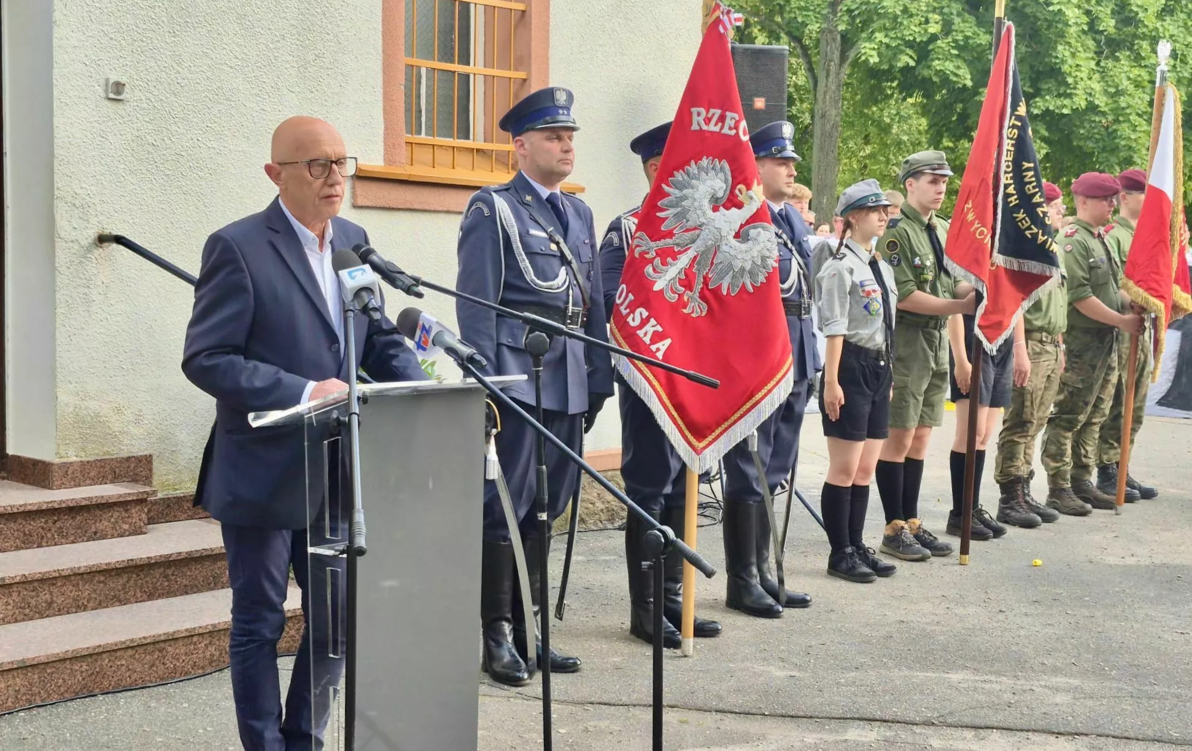 Zdjęcie do Szczecinek uczcił Powstańców Warszawskich