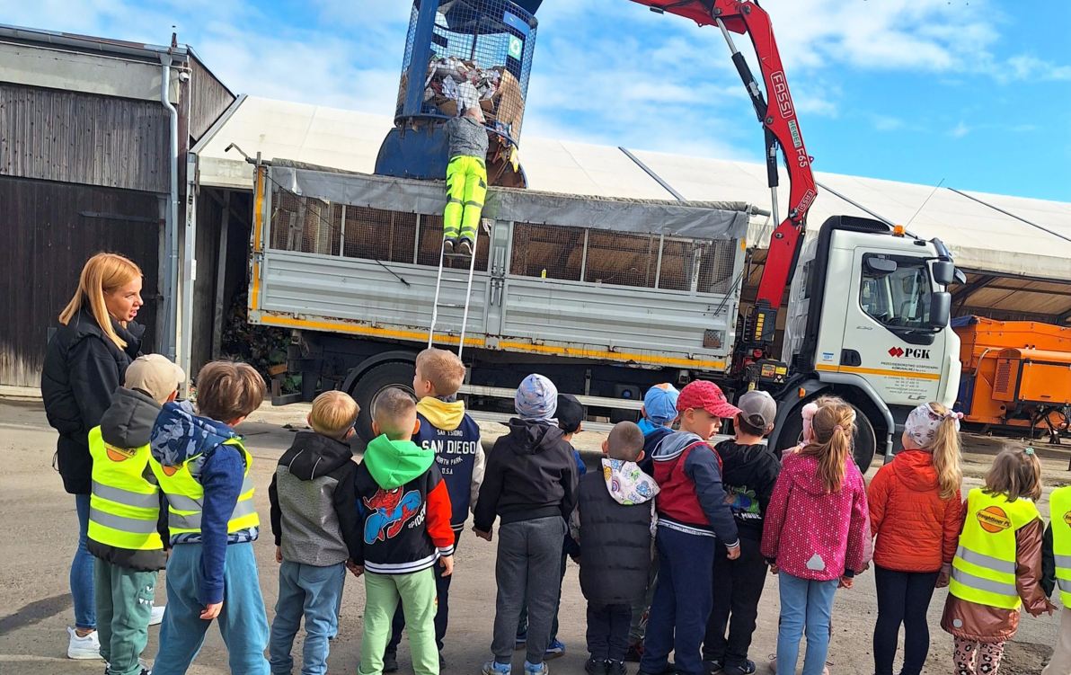 Zdjęcie do Młodzi mieszkańcy uczą się ekologii