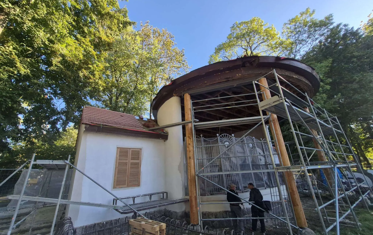 Zdjęcie do Muszla koncertowa pięknieje z dnia na dzień 