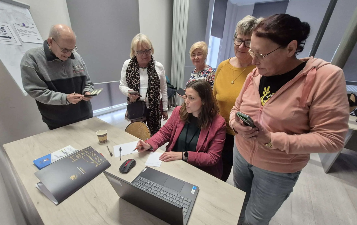 Zdjęcie do Karta Mieszkańca, Budżet Obywatelski - wszystko załatwisz w Klubie Rozwoju Cyfrowego