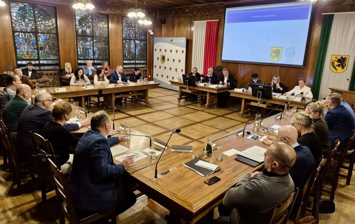 Zdjęcie do Zaproszenie na listopadową Sesję Rady Miasta