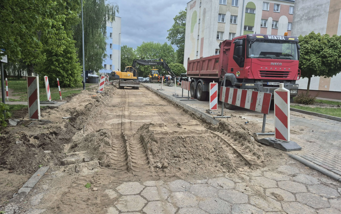 Zdjęcie do Ruszyła inwestycja drogowa na szczecineckim osiedlu Mierosławskiego 