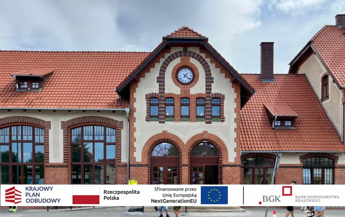 Zdjęcie do 7,3 mln zł z KPO na refinansowanie rewitalizacji zabytkowego dworca PKP w Szczecinku