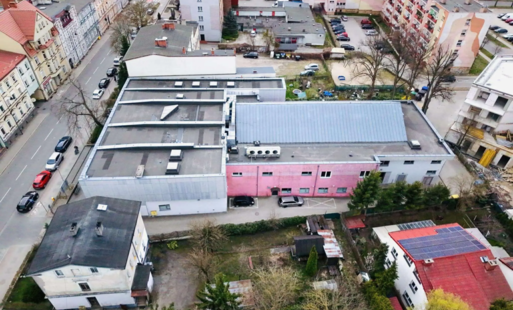 Zdjęcie do Po sali kinowej czas na dach. Są chętni na modernizację dachu kina Wolność