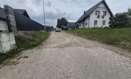 Zdjęcie do Drogowa inwestycja w Trzesiece. Nowa ulica Wypoczynkowa 