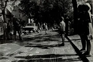 Fot. kronika MDK Szczecinek Malowanki z okazji Dnia Dziecka na ulicy Matejki