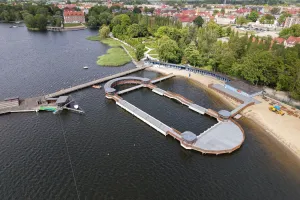 Przed wakacjami plaża przy Mickiewicza przeszła remont 
