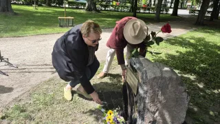 Wiceburmistrz Beata Pszczoła-Bryńska i Krzysztof Sysko, były wójt gminy Grzmiąca