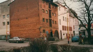 . szczecinek.org Tak wyglądał spichlerz na Junackiej  pod koniec lat 90