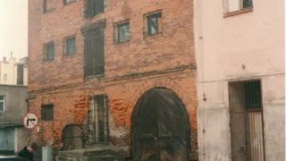 . szczecinek.org Tak wyglądał spichlerz na Junackiej  pod koniec lat 90