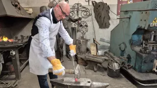 Wizyta w kuźni artystycznej Krzysztofa Wronowskiego 
