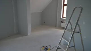 Jedno z pomieszczeń na piętrze